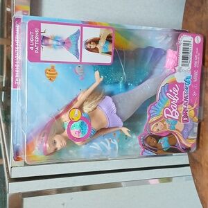 Barbie Dreamtopia Twinkle Lights Mermaid Doll Magical Light Up Feature 12 Inch